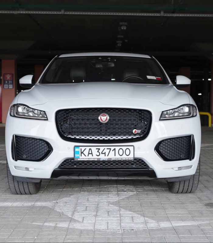 Jaguar F-Pace у розіграші за донат