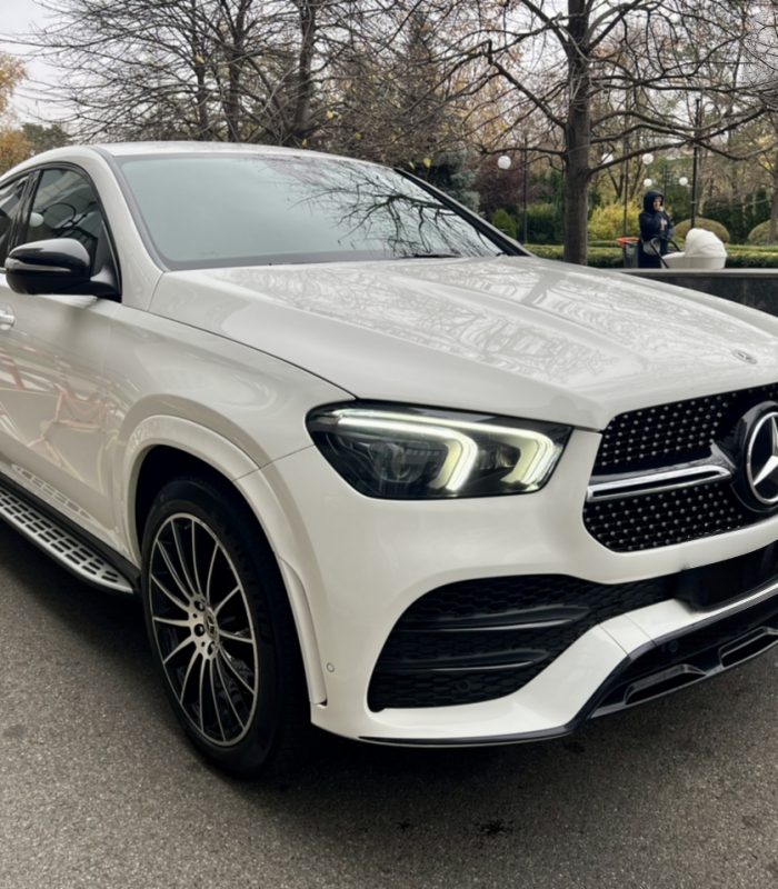 Mercedes GLE 400 2021 авто на Новий рік