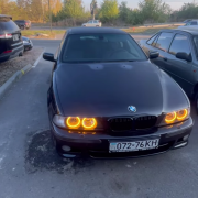 BMW E39 1999 - автомобіль за пожертву