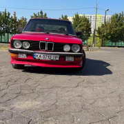 БМВ E28 524td у розіграші