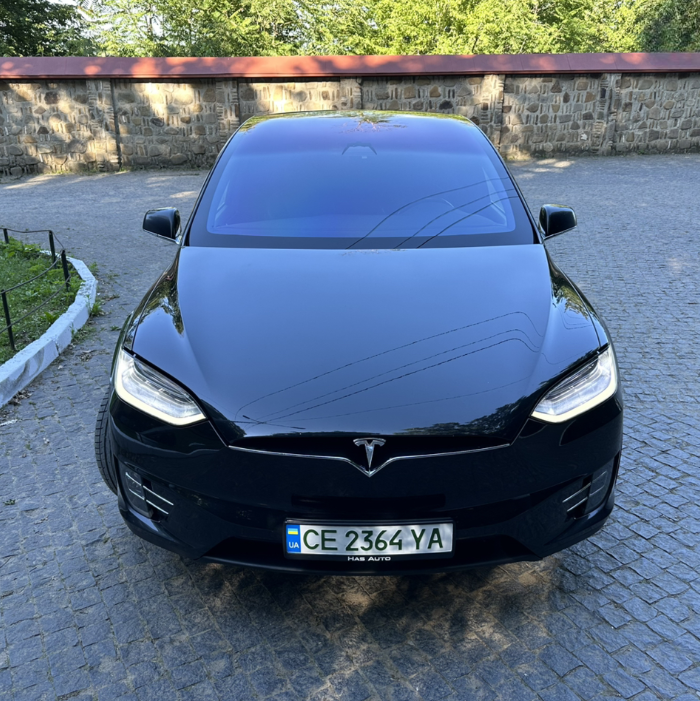 Tesla Model X у розіграші для захисників
  України