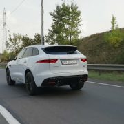 Jaguar F-Pace на підтримку України