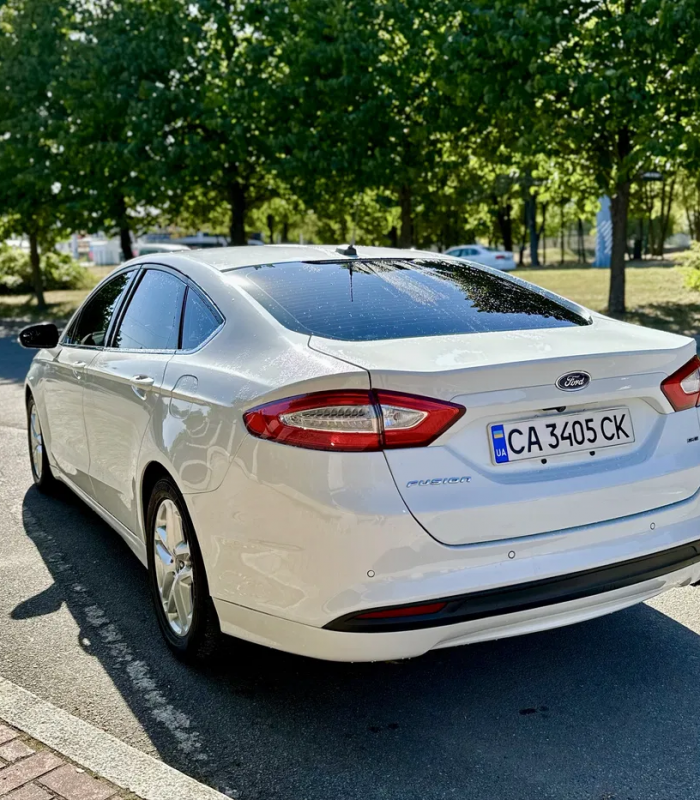 Ford Fusion виграш авто