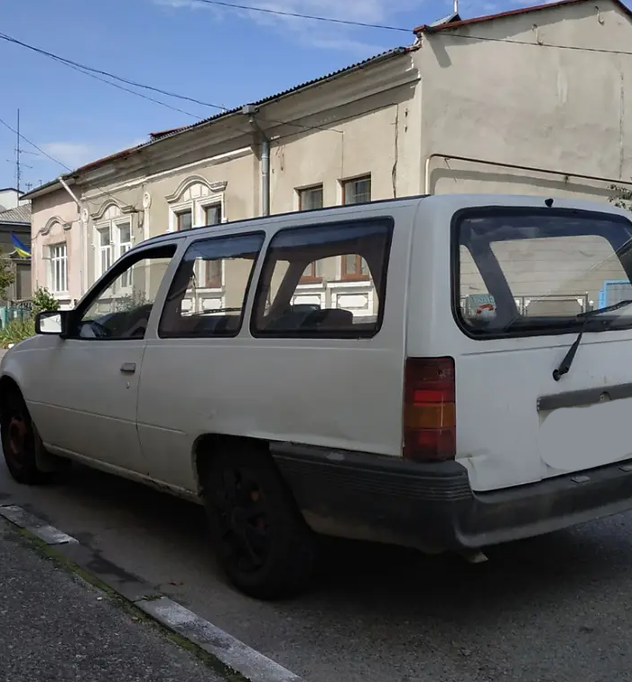 Opel Kadett 1985 - авто лотерея