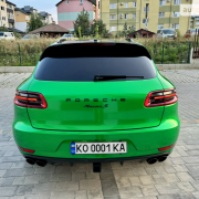 Porsche Macan святковий розіграш