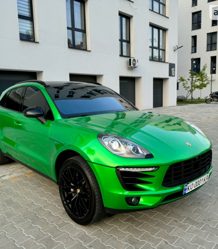 Porsche Macan авто у подарунок