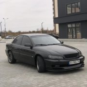 Виграй Opel Omega